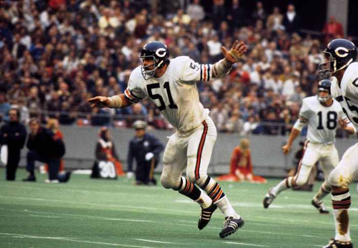 Chicago Bears linebacker Dick Butkus (51) in action at Busch Stadium.